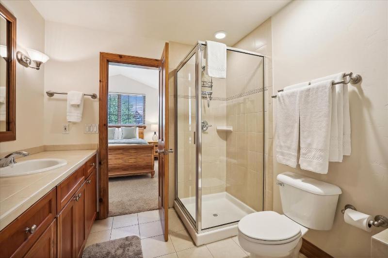 Highland Greens 25 Townhome in Breckenridge with a Private Hot Tub - image 20