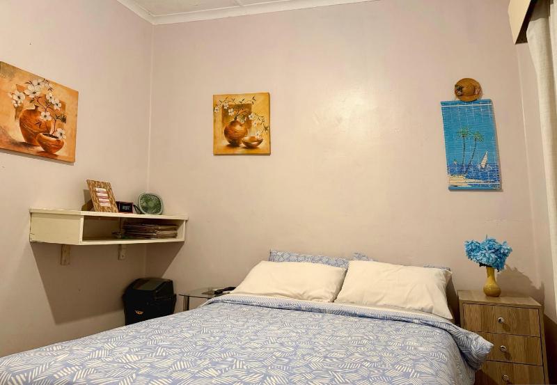 Room 5 mins from RG Mugabe Airport - image 16