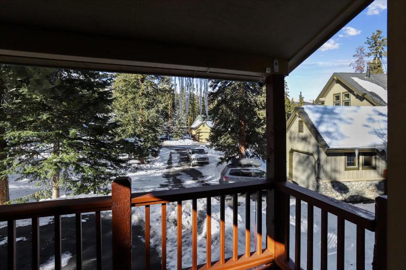 Highwood Hideaway Townhome Peak 8 Location Close to Shuttle and Lifts Hot Tub - image 38