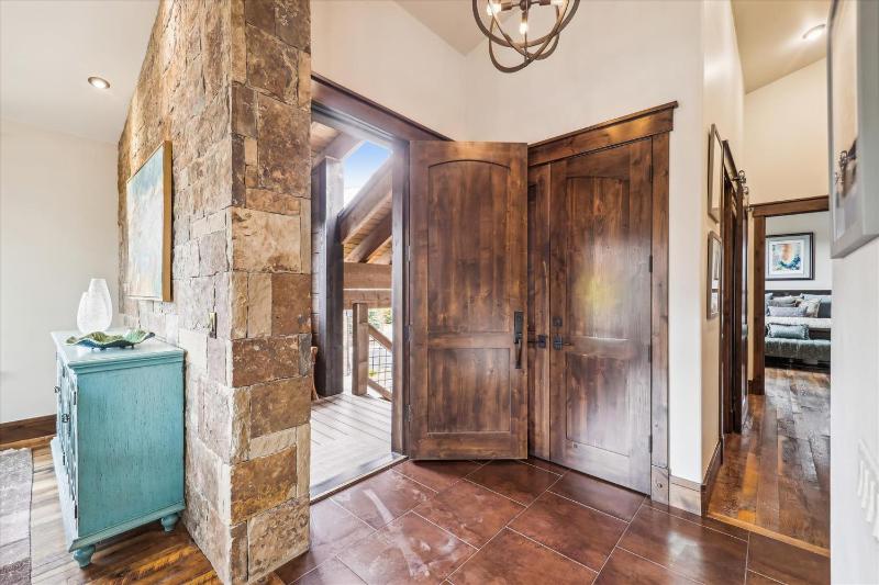Highwoods Shock Hill Townhome Steps Away From Gondola Hot Tub - image 14
