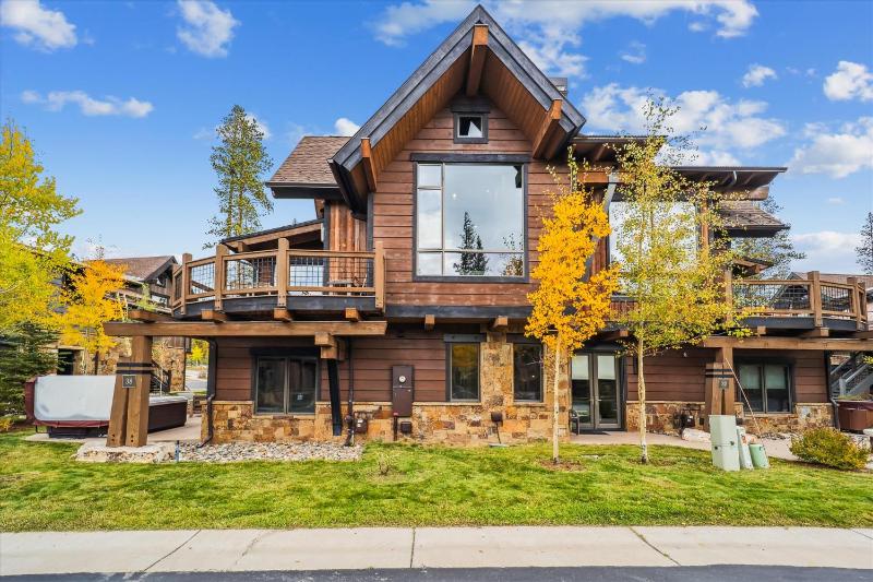 Highwoods Shock Hill Townhome Steps Away From Gondola Hot Tub - image 29