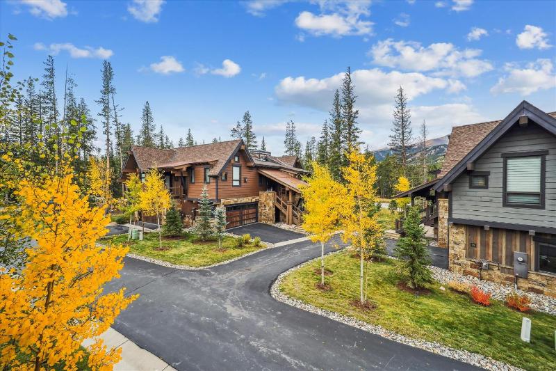 Highwoods Shock Hill Townhome Steps Away From Gondola Hot Tub - image 36