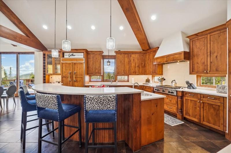Highlands Hideaway Gorgeous Breckenridge Private Home with Private Hot Tub - image 21