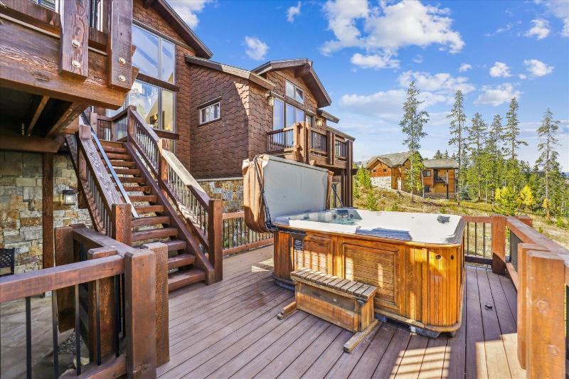 Highlands Hideaway Gorgeous Breckenridge Private Home with Private Hot Tub - image 48