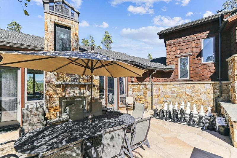 Highlands Hideaway Gorgeous Breckenridge Private Home with Private Hot Tub - image 29