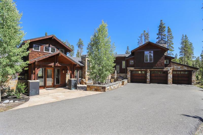 Highlands Hideaway Gorgeous Breckenridge Private Home with Private Hot Tub - image 35