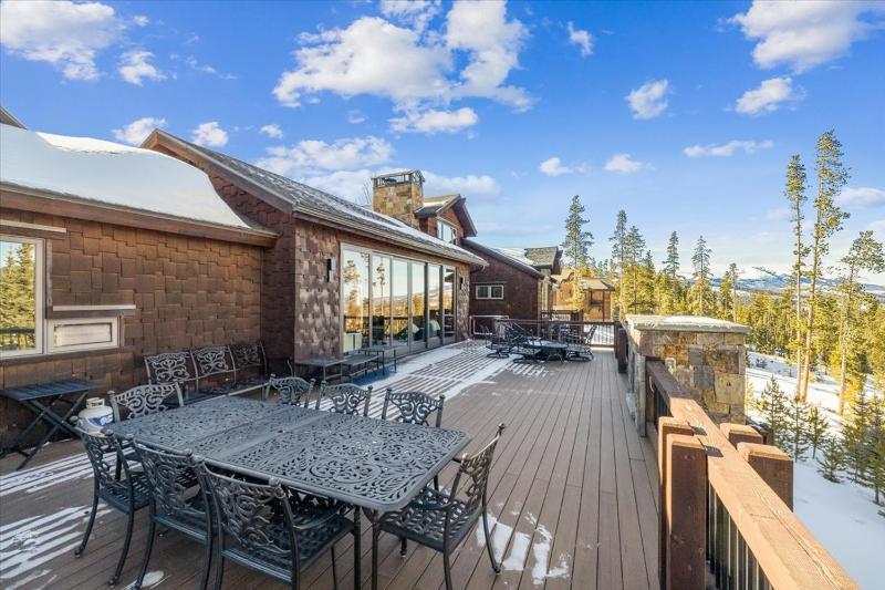 Highlands Hideaway Gorgeous Breckenridge Private Home with Private Hot Tub - image 42