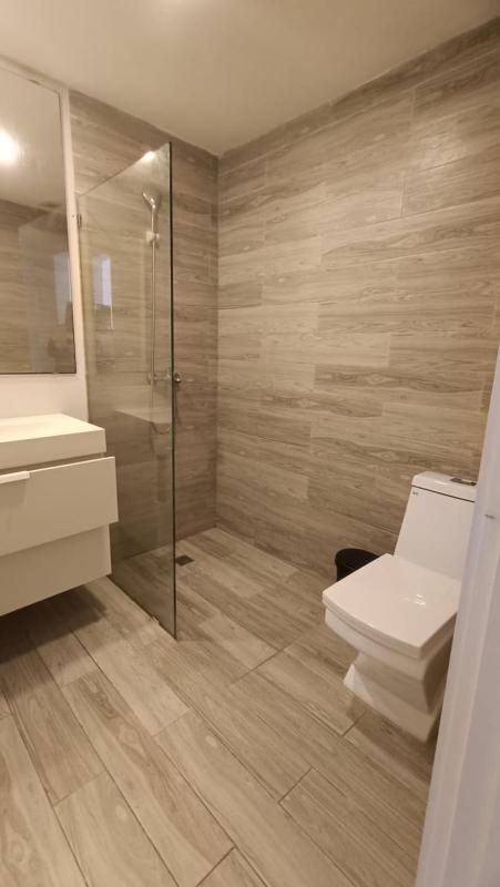 One suite - image 17