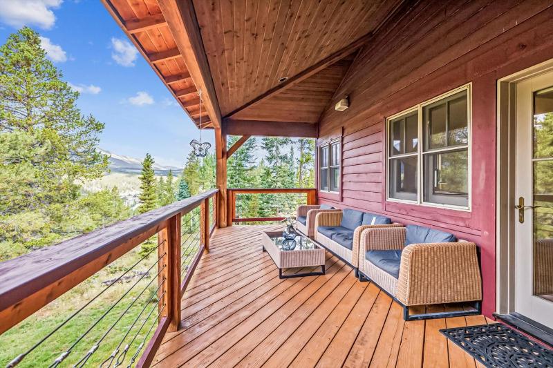 Little Bear Lodge Large Highlands Home Private Hot Tub Pet Friendly Great Views - image 21