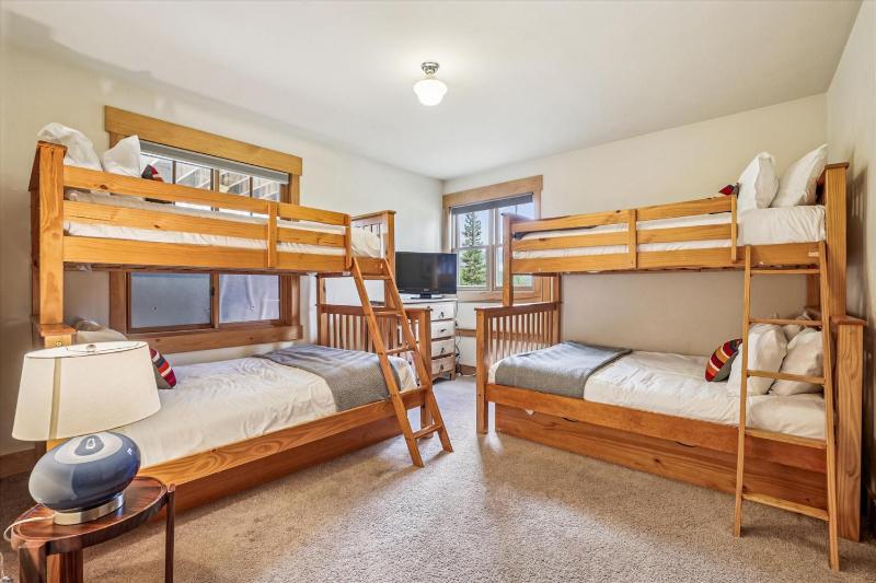 Little Bear Lodge Large Highlands Home Private Hot Tub Pet Friendly Great Views - image 41