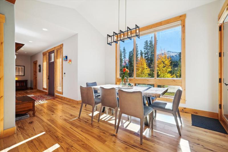 Lone Hand Lodge Custom Private Home on Peak 7 With Outdoor Grill and Hot Tub - image 31