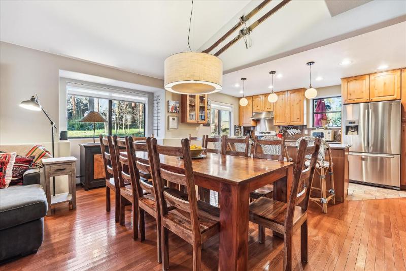 Park Forest Chalet- Pet Friendly Breck Home with Hot Tub - image 19