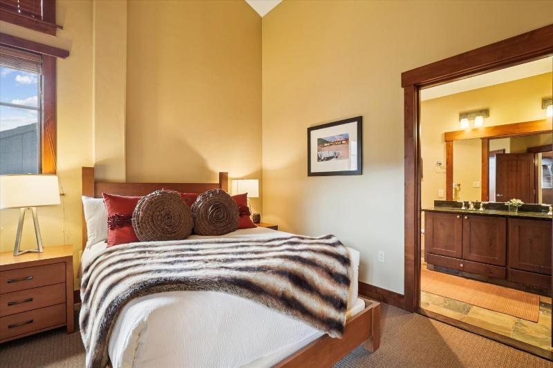 One Ski Hill Place 8516-Large One Ski Hill Place Penthouse Ski-In/Out with Spa - image 45