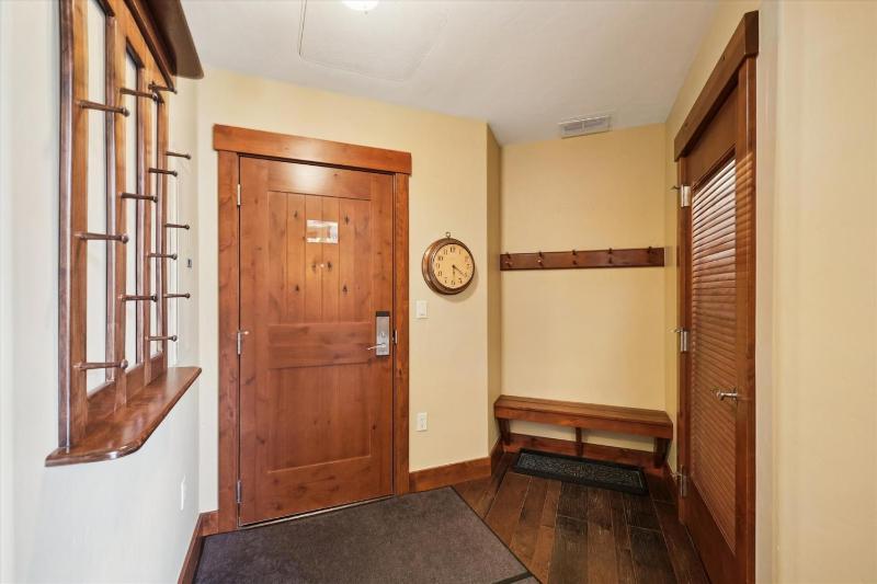 One Ski Hill Place 8516-Large One Ski Hill Place Penthouse Ski-In/Out with Spa - image 5