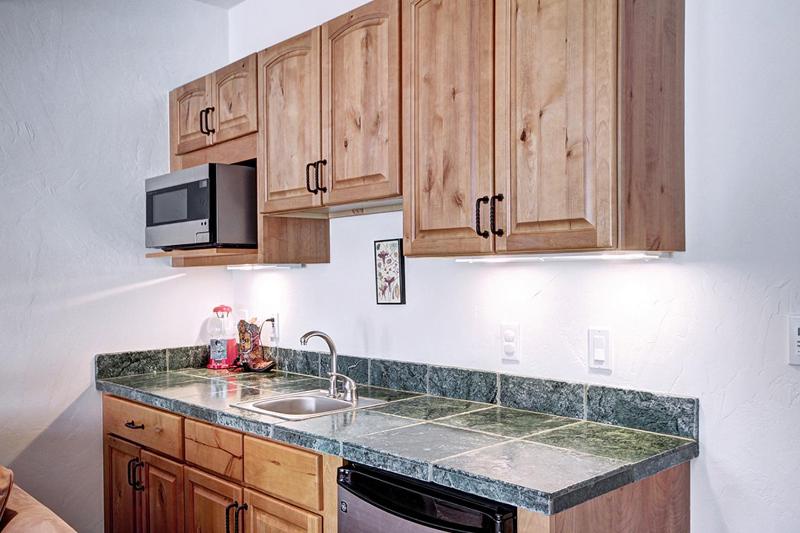 Pine Needle Lodge Private Breckenridge Home with Hot Tub - image 27