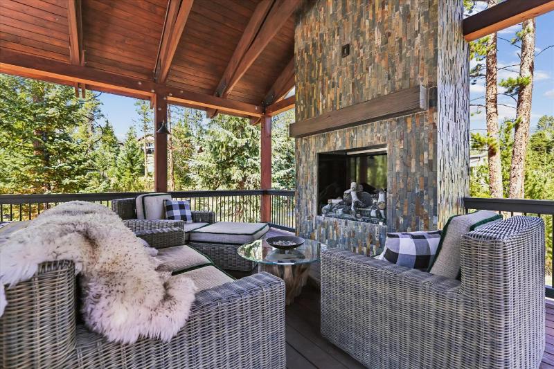 Pine Needle Lodge Private Breckenridge Home with Hot Tub - image 49