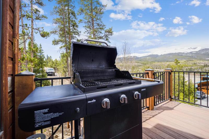 Powder Moose Villa- Breck Home with Hot Tub and Mountain Views - image 38