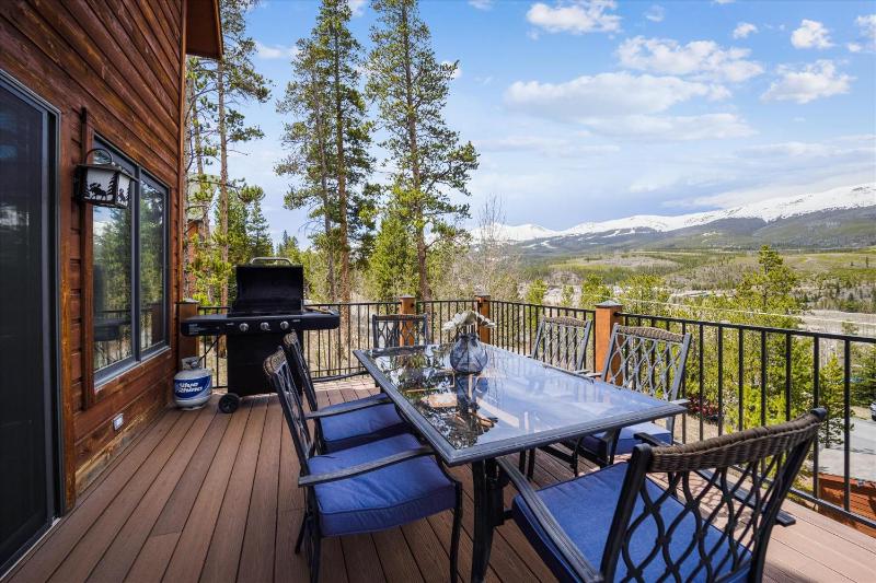 Powder Moose Villa- Breck Home with Hot Tub and Mountain Views - image 11