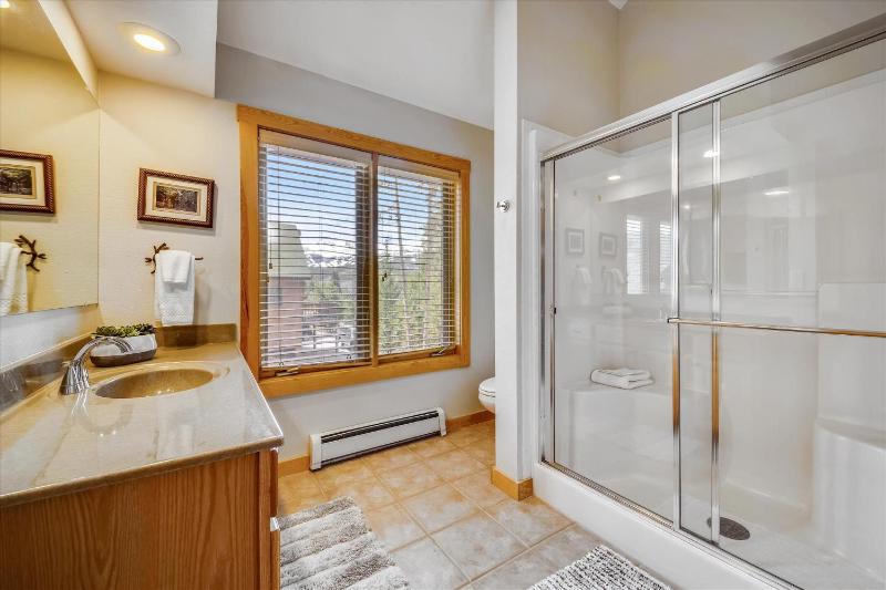 Powder Moose Villa- Breck Home with Hot Tub and Mountain Views - image 50