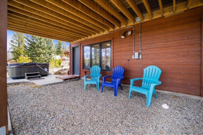 Powder Moose Villa- Breck Home with Hot Tub and Mountain Views - image 31
