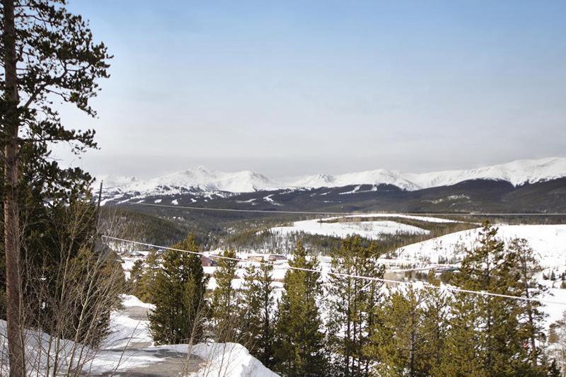 Powder Moose Villa- Breck Home with Hot Tub and Mountain Views - image 27