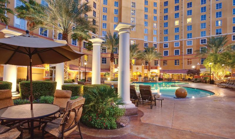 Grand Desert Resort 3BR Apartment - image 12