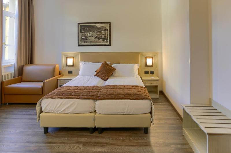 Budget Double or Twin Room with Back View  image 3