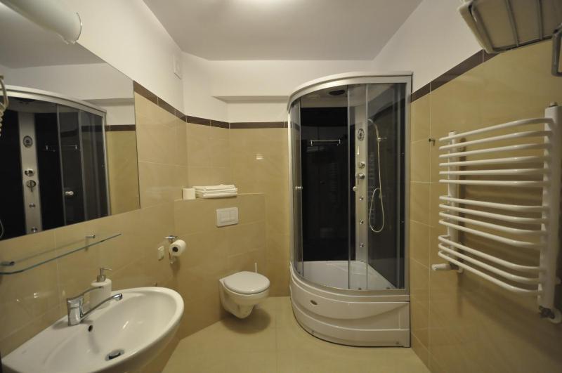 Double Room image 2