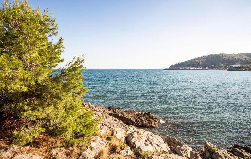 Gorgeous Apartment In Oropesa Del Mar With Wifi - image 14