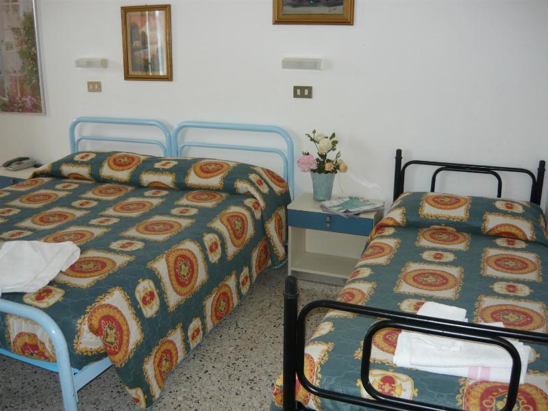 Hotel Acquazzurra - image 4