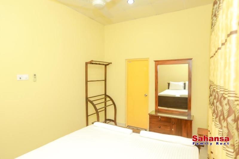 Sahansa Family Rest - image 6