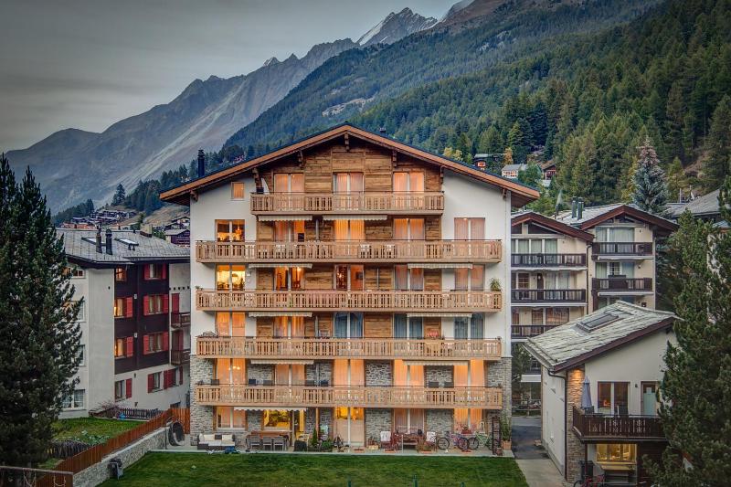 Apartment (4 Adults) image 1