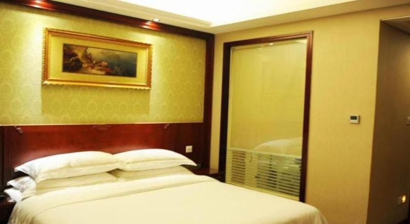 Vienna Hotel Chengdu Exhibition Center - image 14