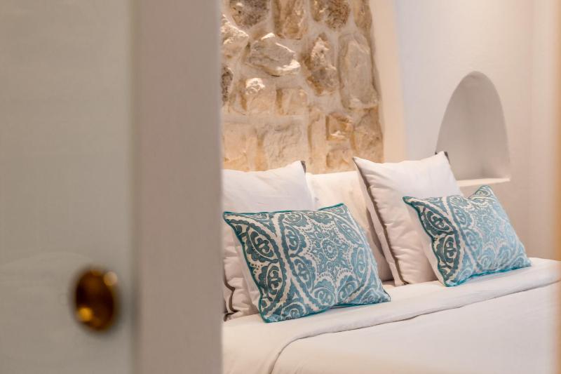 Superior Double Room with Bath image 1