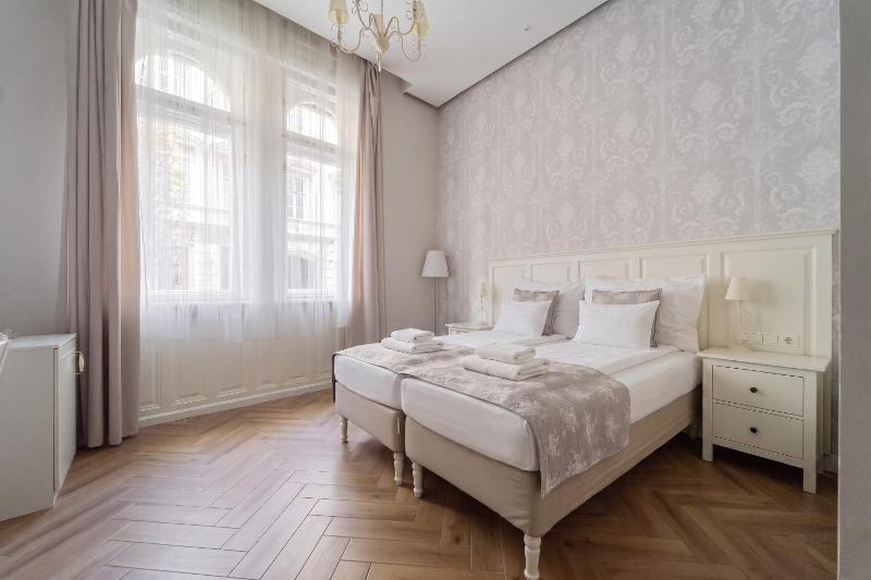 Serenity Boutique Budapest - image 13