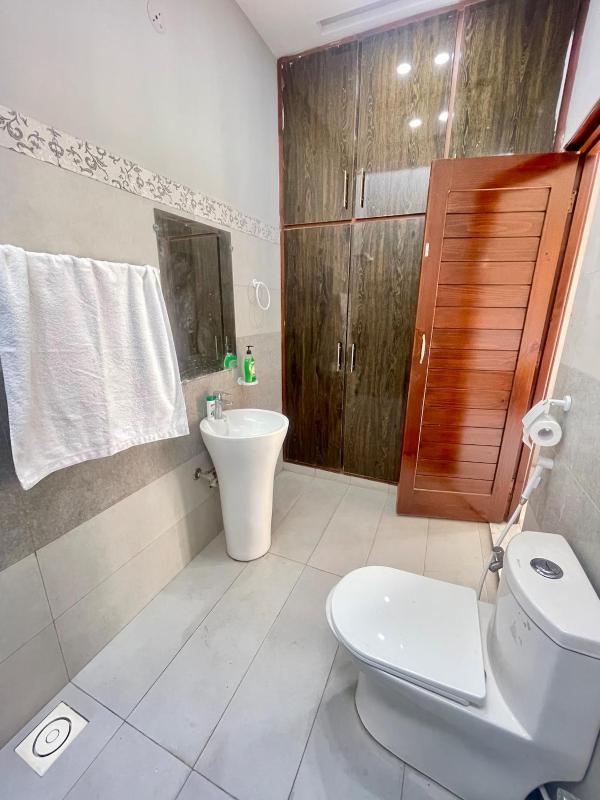 2BHK Apartment Cozy & Spacious Stay in Faisalabad - image 10