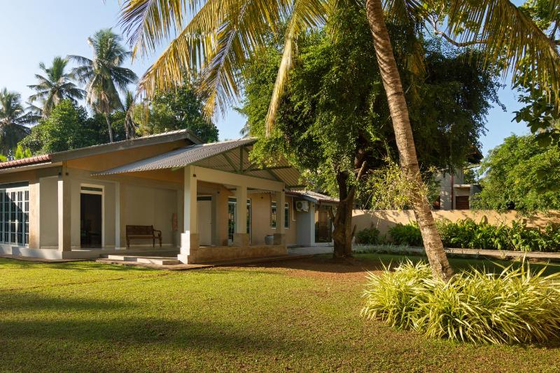 Villa Manel by Divulgaha Gedara - Anuradapura - image 4