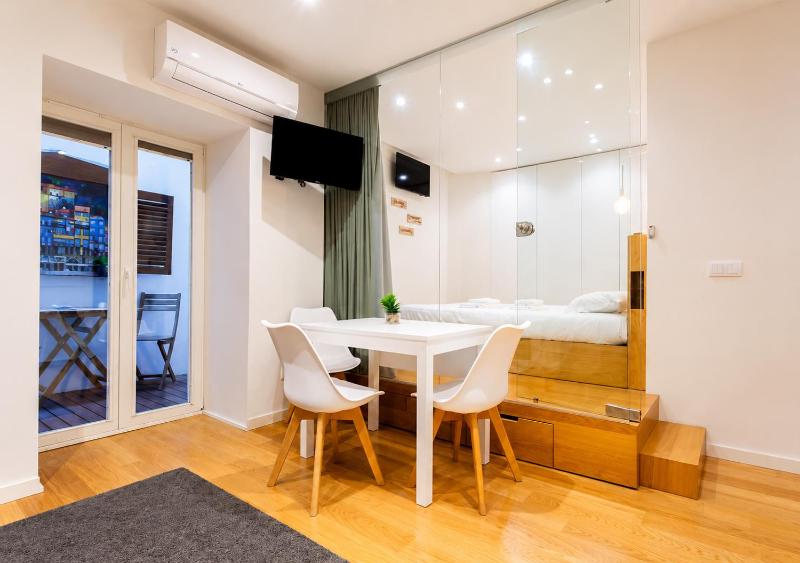Cozy apartment in the center of Porto - image 6