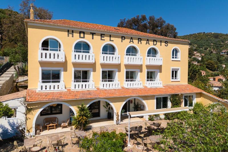 Hôtel Paradis - image 48