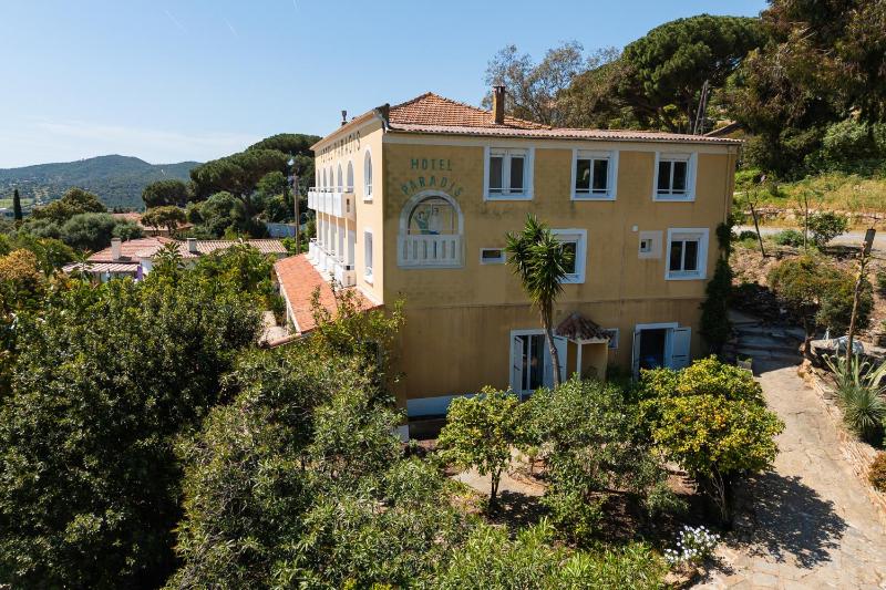Hôtel Paradis - image 28
