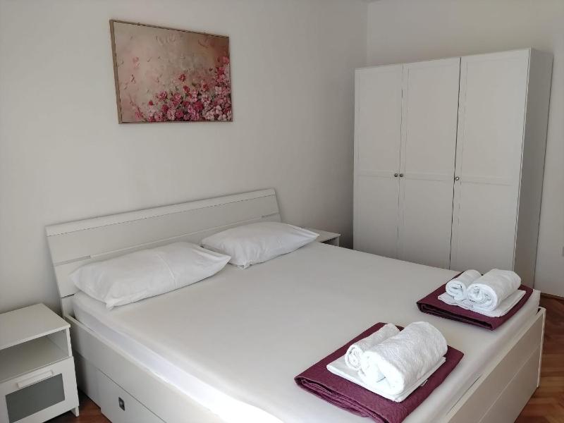 Apartmani Ivana - image 30