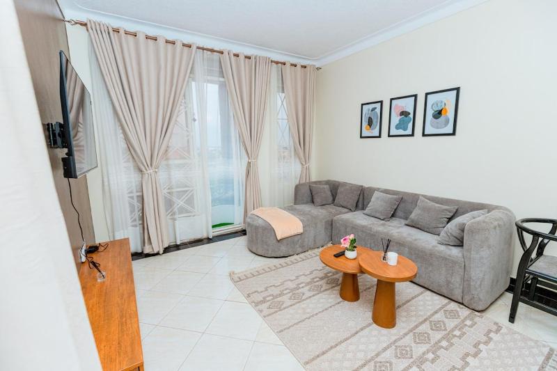 Modern Cozy 1BR Apartment in Kiwatule Kampala - image 1