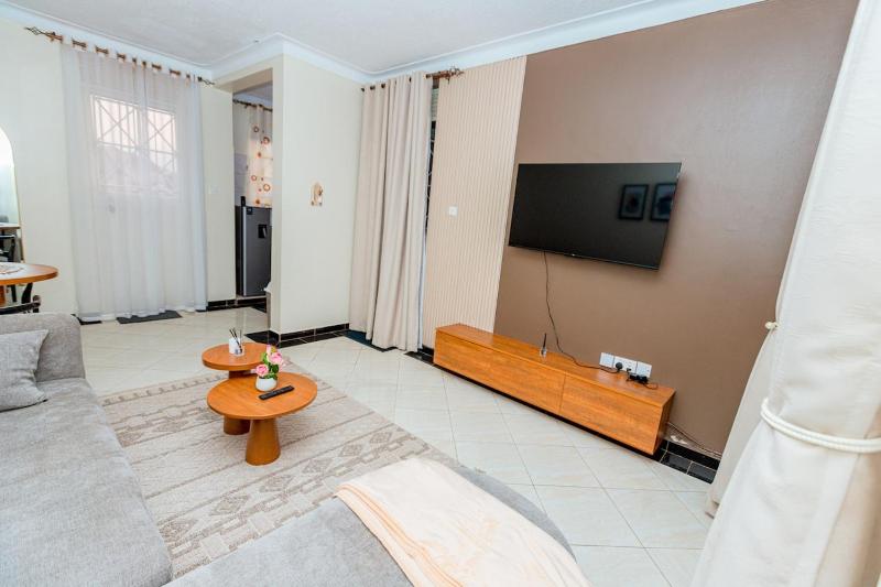 Modern Cozy 1BR Apartment in Kiwatule Kampala - image 10