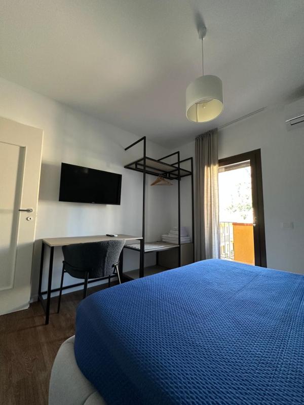 Pino - Donna Rosa Apartment - image 6