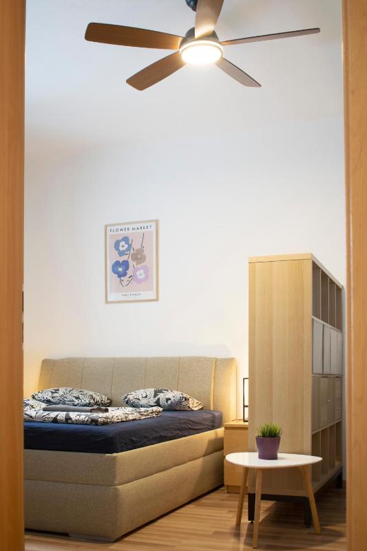 Central Gate Old Town Apartment - image 7