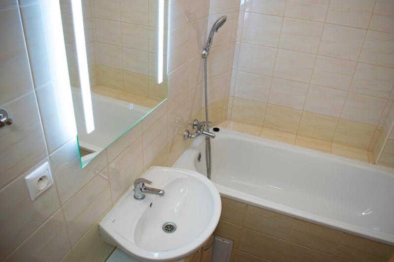 Central Gate Old Town Apartment - image 8