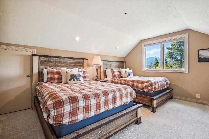 Rounds Retreat Private Breck Home with Hot Tub and Game Room - image 36