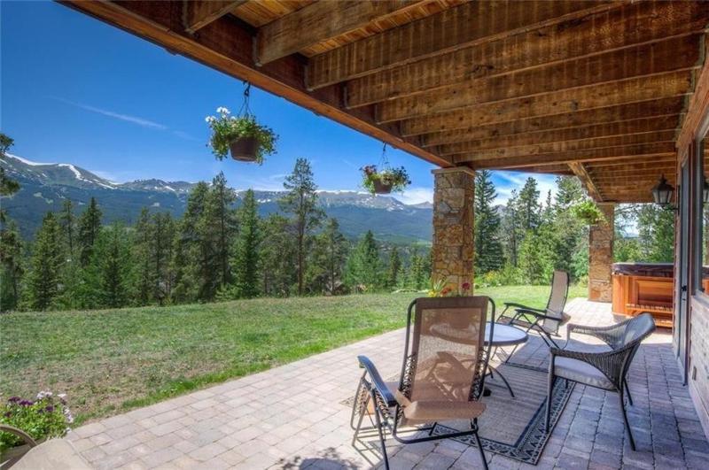 Rounds Retreat Private Breck Home with Hot Tub and Game Room - image 4