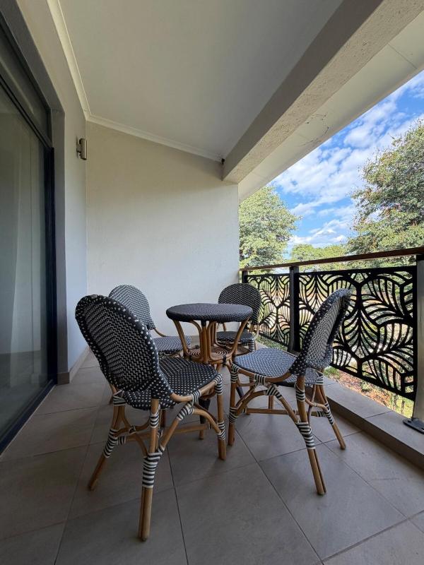 Luxury 2BR Apartment Victoria Falls Estate - image 11