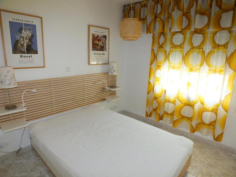 Apartamento en Rosas Santa-Margarita con vistas al mar piscina y acceso directo a la playa - ES-204-42 - image 24